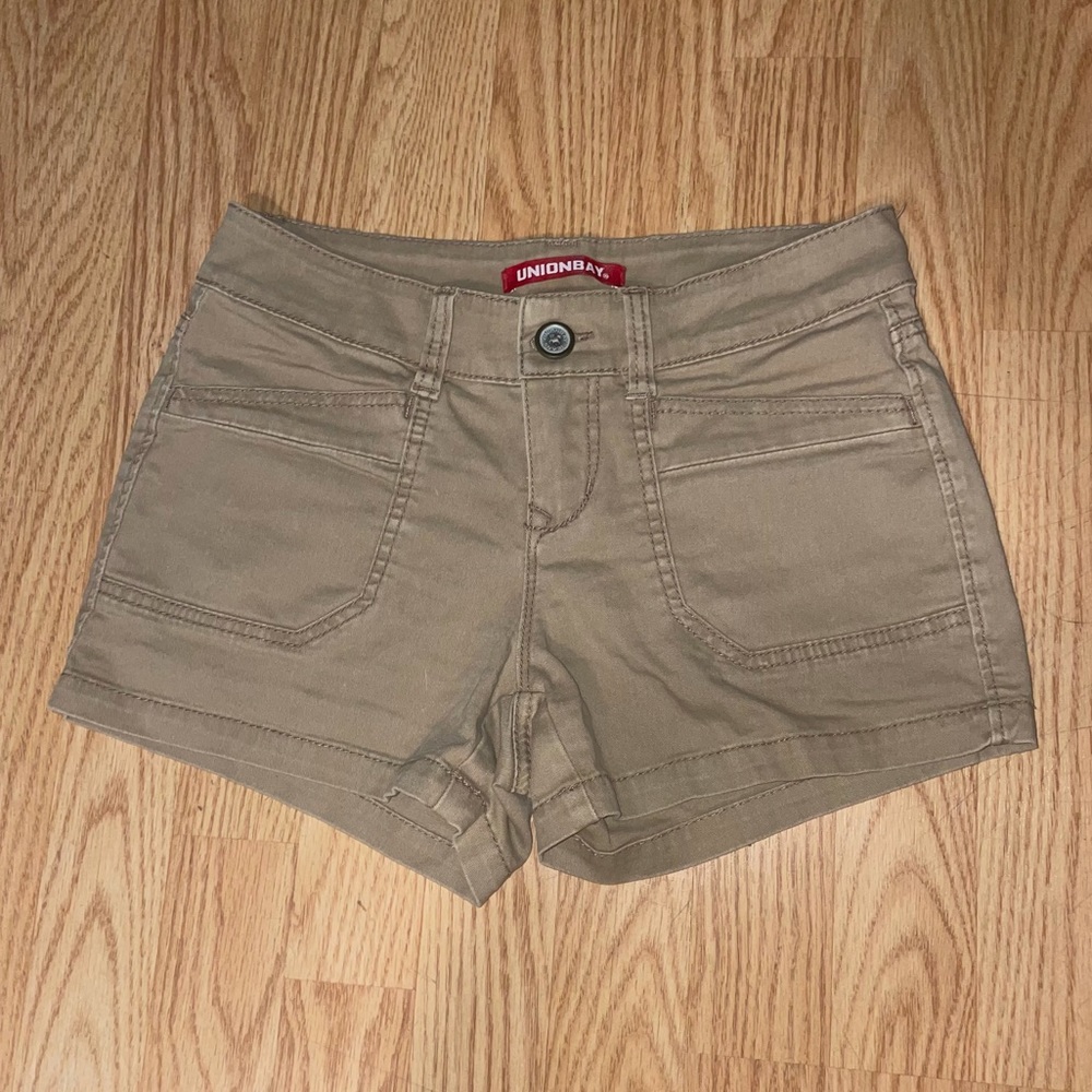 UNIONBAY low-rise beige shorts
